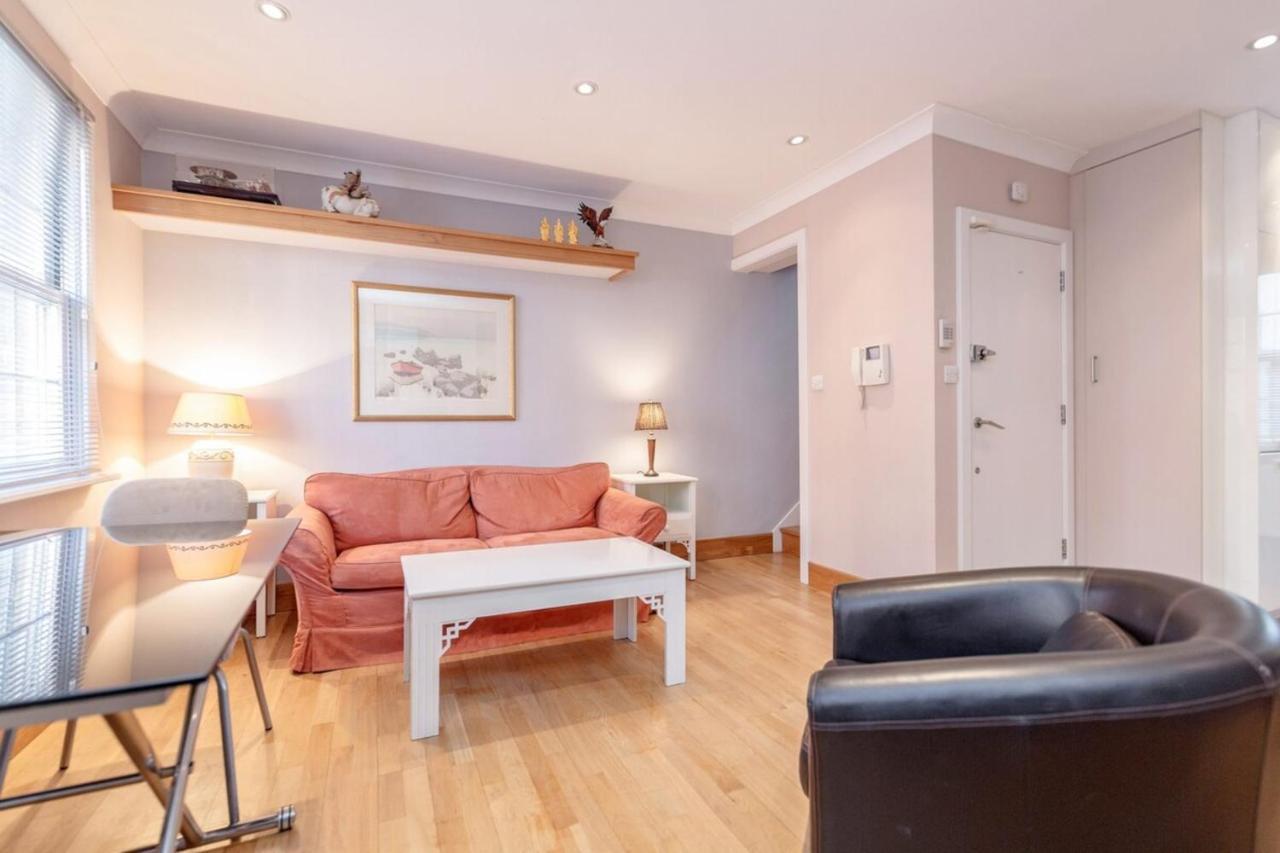 Beautiful 1 Bedroom Apartment In Victoria London Exterior photo